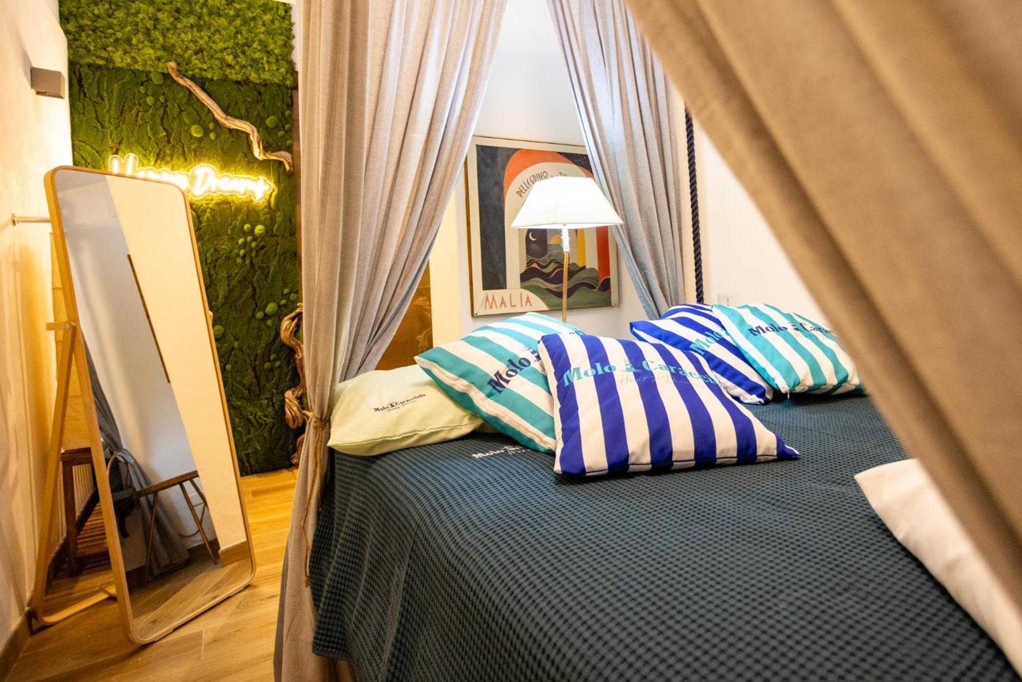 Molo Caracciolo Appartement Napels Buitenkant foto